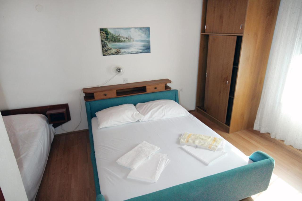 Apartments By The Sea Suha Punta, Rab - 5050 캄포르 외부 사진