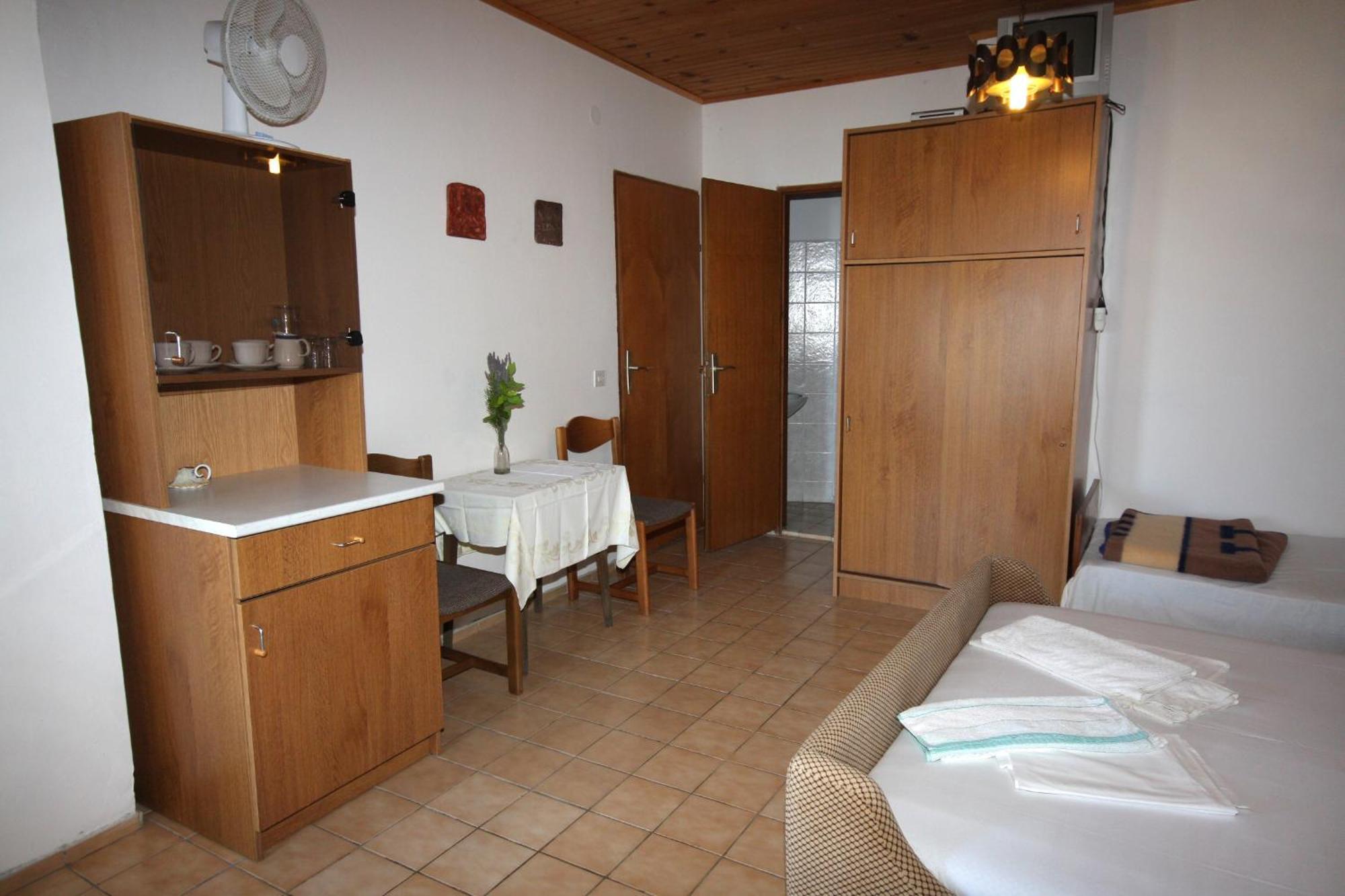 Apartments By The Sea Suha Punta, Rab - 5050 캄포르 객실 사진