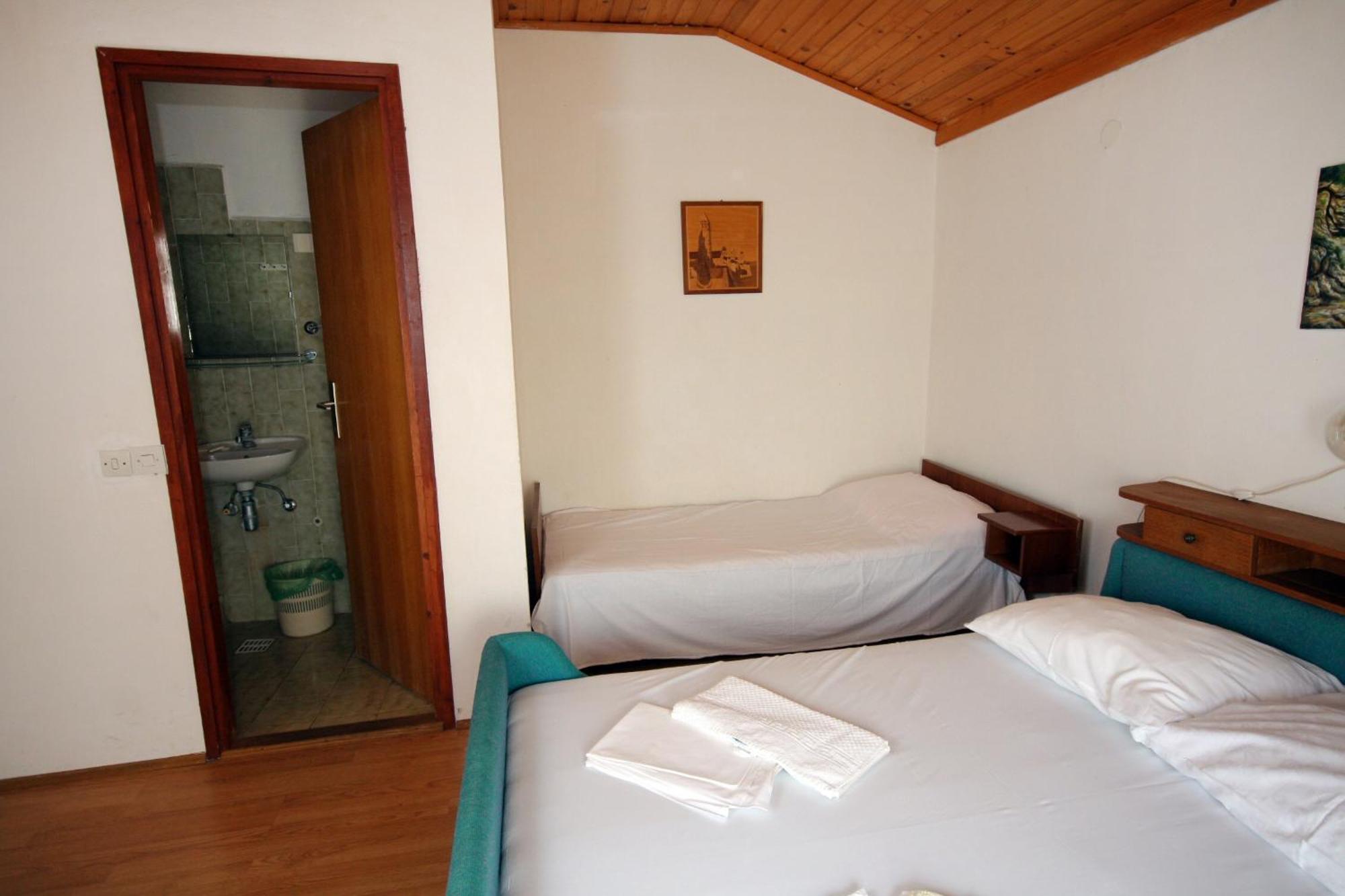 Apartments By The Sea Suha Punta, Rab - 5050 캄포르 객실 사진